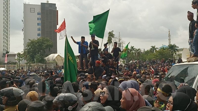 Aksi demonstrasi di kantor BP Batam