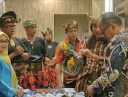 Perajin Karimun Kenalkan Tanjak ke Peserta GTRA Summit 2023, Peminat Banyak dari Indonesia Timur