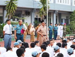 Yonmarhanlan IV Dukung Kegiatan Sosialisasi Penerimaan Calon Prajurit TNI AL di SMA 8 Batam