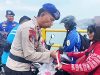 Sambut HUT ke-78 Kemerdekaan RI, Polres Bintan Bagi-Bagi Bendera Gratis