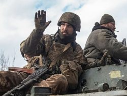 Instruktur Militer NATO Dibuat Pusing Kakek 71 Tahun saat Melatih Pasukan Ukraina