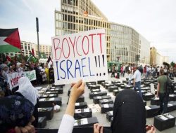 Gerakan Boikot Produk Israel di Dunia, Ada Sepatu Merek Ternama