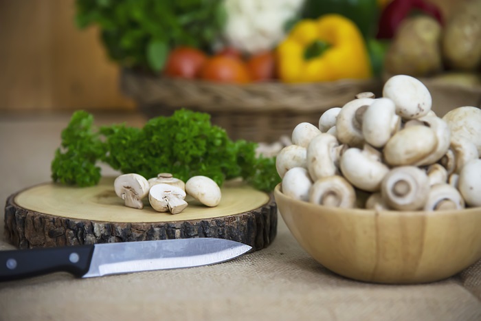Ilustrasi - jamur tiram mengandung nutrisi penting dengan cara diolah menjadi makanan seperti sayur sop, atau digoreng dengan tepung.