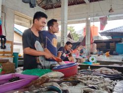 Harga Ikan Segar Lagi Turun di Pasar Barek Motor, Pembeli Malah Berkurang
