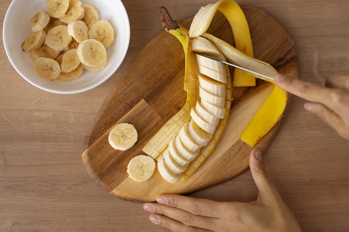 Ilustrasi - mengkonsumsi pisang berlebihan dapat menimbulkan beberapa efek samping bagi kesehatan tubuh.