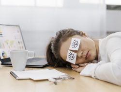Pahami 5 Faktor Pemicu Mudah Mengantuk di Pagi dan Siang Hari
