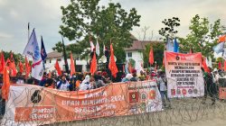 Unjuk Rasa Buruh di Batam