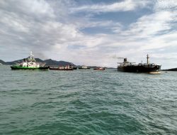 Tanker Berbendera Kamerun Kandas di Perairan Pulau Asam Karimun