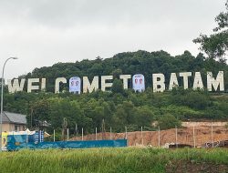 Bawaslu Kepri: Pemasangan Baliho Prabowo-Gibran di Bukit WTB Tidak Layak Diberikan Izin