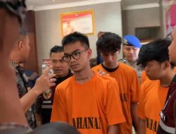 Seleb TikTok Satria Mahathir Terancam 5 Tahun Penjara Usai Keroyok Anak Dewan di Batam