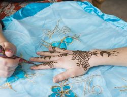 Tato Henna: Fakta yang Harus Anda Ketahui Sebelum Menggunakannya