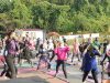 Sempena Hari Kartini 2024, Ratusan Peserta Semarakkan Senam Pound Fit di Taman Kolam Sekupang