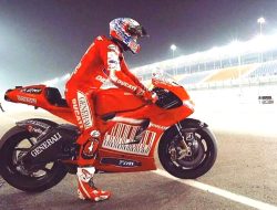 Pacuan Juara Dunia MotoGP 2007 Casey Stoner Ducati GP7 Dilelang, Cek Harganya