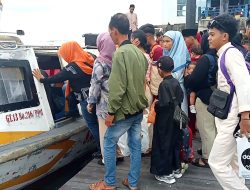 Puncak Arus Balik Mudik Idulfitri di Pelabuhan KPK Karimun Diprediksi Besok