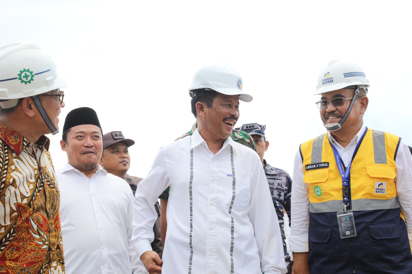 Kepala BP Batam Muhammad Rudi saat menghadiri pelayaran perdana kapal kargo MV SITC Hakata Voy 2407N. (Foto: Dok BP Batam)