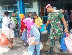 Prajurit Yonmarhanlan IV Batam Bantu Amankan Arus Balik Lebaran di Pelabuhan SBP Tanjungpinang