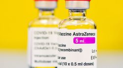 Vaksin AstraZeneca Digugat, Sebabkan Cedera Serius hingga Kematian
