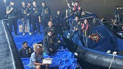 Bea Cukai Batam Gagalkan Penyelundupan 184 Ribu Batang Rokok Ilegal, 7 ABK Diamankan