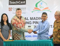 SMPIT Al Madinah Tanjungpinang Tingkatkan Kemampuan Berbahasa Inggris Guru dan Siswa Bersama Pengajar dari AS