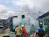Damkar Tanjungpinang Duga Penyebab Kabakaran Rumah Kosong karena Korsleting Listrik