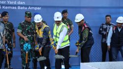 Kepala BP Batam Muhammad Rudi saat groundbreaking proyek pembangunan container yard dan infrastruktur Terminal Peti Kemas Batu Ampar. (Foto: Dok BP Batam)