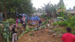 Kuburan Longsor di Batam, Puluhan Makam Ambruk dan Tertimbun