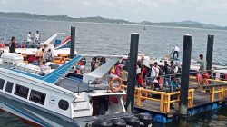 Penumpang Pelabuhan Sri Tanjung Gelam Karimun Membludak Jelang Iduladha 2024