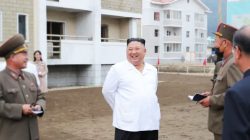 Pemimpin Korut Kim Jong-un Beri Rumah Gratis untuk Rakyatnya, Warganet +62 Sindir Tanpa ‘Tapera’