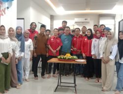 HUT ke-4 Ulasan Network, Redaksi Kuat Bisnis Berkembang