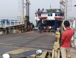 Aktivitas Penyeberangan Kapal Roro dari/ke Karimun Dihentikan Sementara