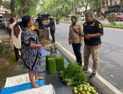 Satpol PP Tanjungpinang Tertibkan PKL Bintan Centre