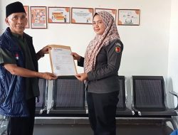 Tim Koalisi Paslon Bakti-Raja Buat Laporan Resmi Perusakan 18 Baliho ke Bawaslu