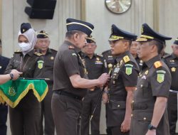 Jaksa Agung Lantik JAM-Pidmil Mayjen TNI Dr. Mokhamad Ali Ridho dan Kajati Jakarta Patris Yusrian Jaya