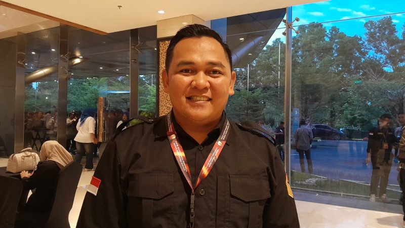 Ketua Bawaslu Kepri, Zulhadril Putra