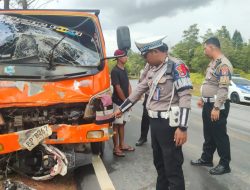 Truk Pembawa Ayam Tabrak Motor di Lintas Barat, Suami Istri Tewas di Tempat