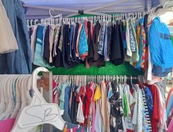 Baju Bekas Anak Lebih Diminati Warga di Pasar Jodoh Jelang Nataru