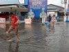 Banjir Rob Rendam Jalan Martadinata Tanjung Uban