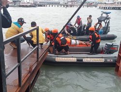 KSOP Karimun Praktikan Penyelamatan Orang Terjatuh ke Laut