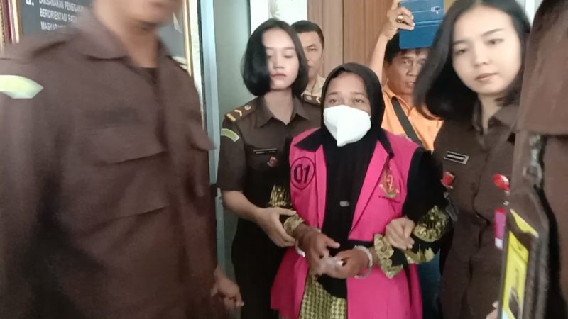 Kejari Bintan Tahan Mantan Direktur PT BIS