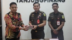 Kejari Tanjungpinang Kembali Terima Pembayaran Uang Pengganti Rp148 Juta dari Terpidana