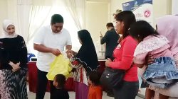 Pemkab Bintan Bagikan Paket Bantuan Gemar Ikan kepada Keluarga Rentan Stunting