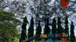 Warga Keluhkan Sampah Berserakan di Taman Batu 10 Tanjungpinang 